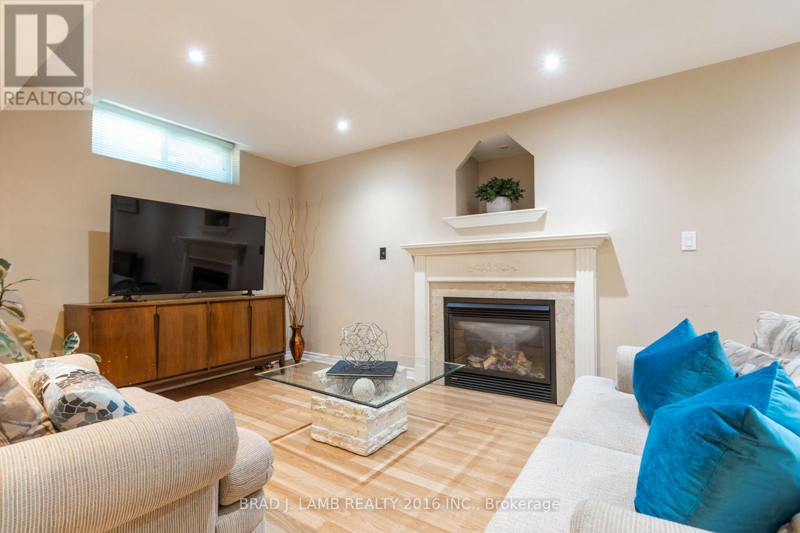 8 Burnley Place Property Photo 24