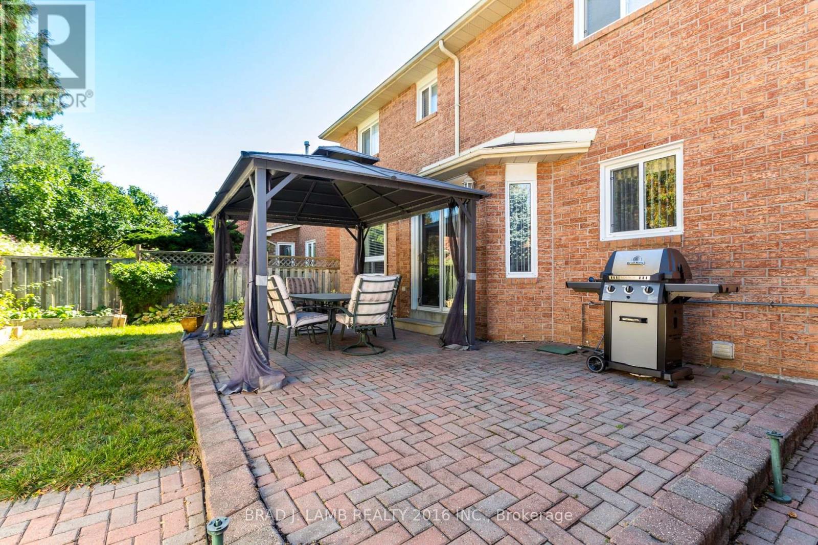 8 Burnley Place Property Photo 30