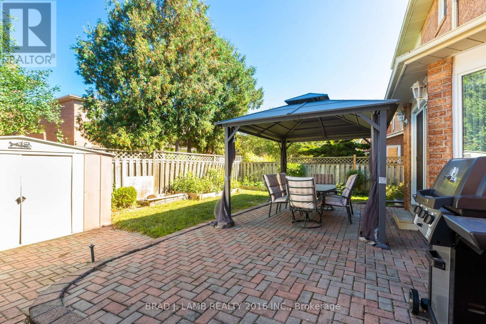 8 Burnley Place Property Photo 31