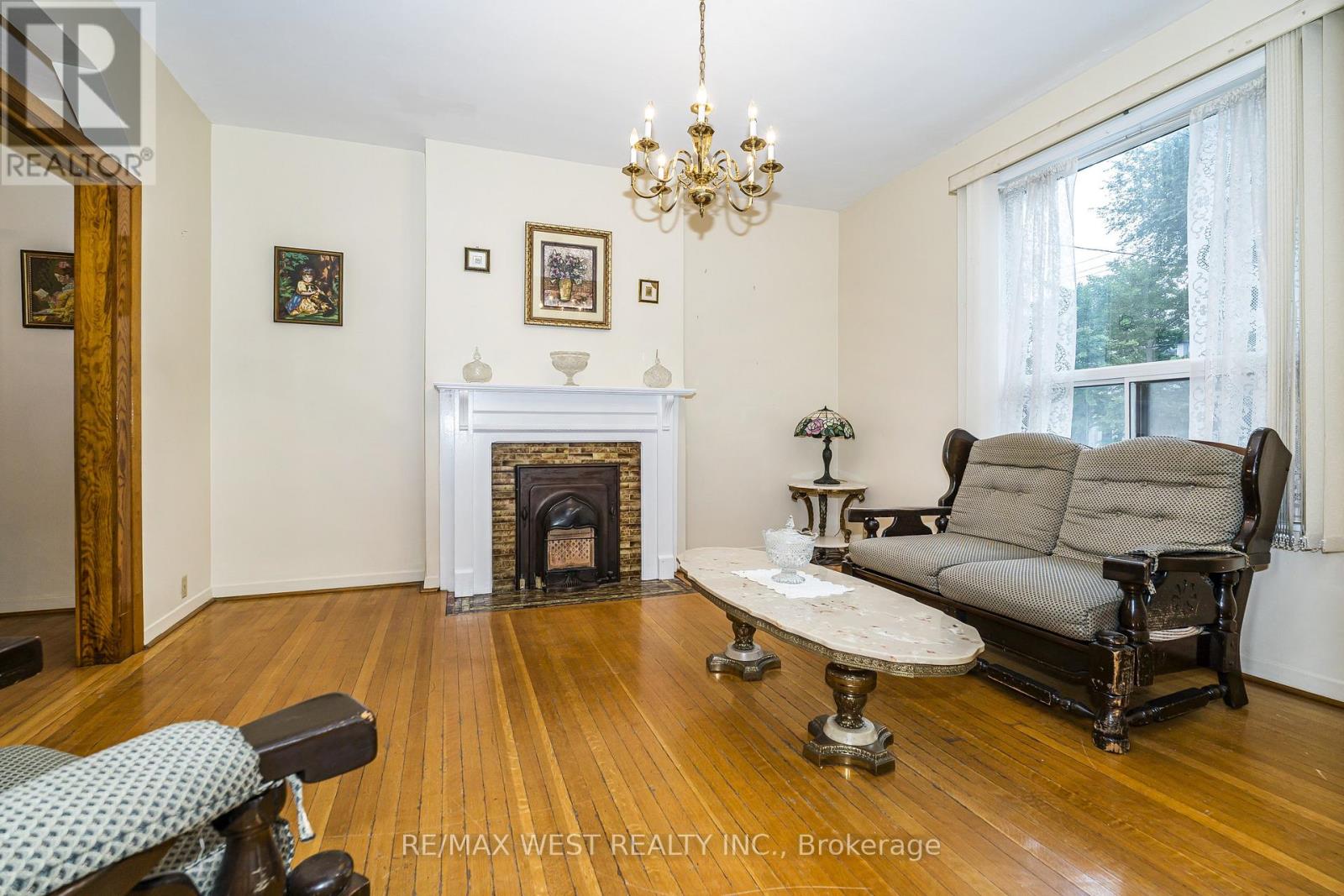 257 Delaware Avenue Property Photo 4