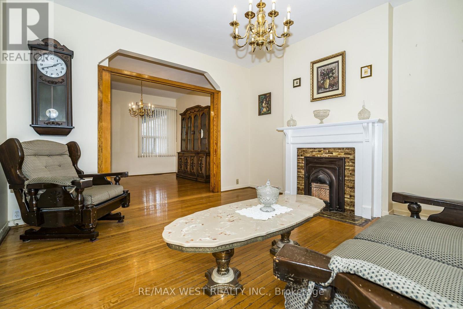 257 Delaware Avenue Property Photo 5