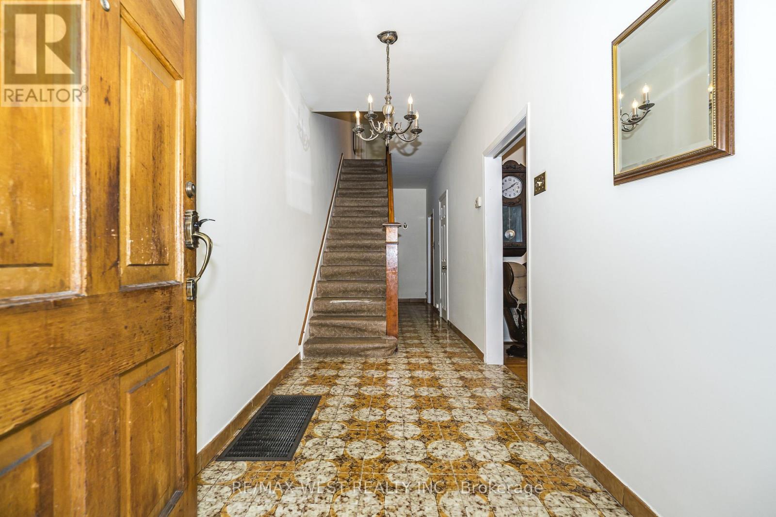 257 Delaware Avenue Property Photo 10