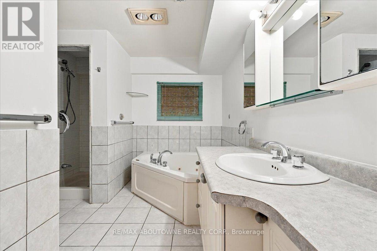 Lower - 1374 Heritage Way Property Photo 12