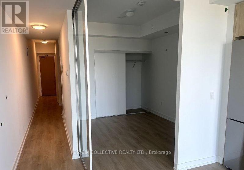 516 - 1195 The Queensway St (unfurnished) Property Photo 2
