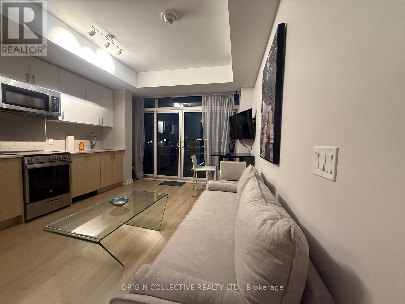 516 - 1195 The Queensway St (unfurnished) Property Photo 12