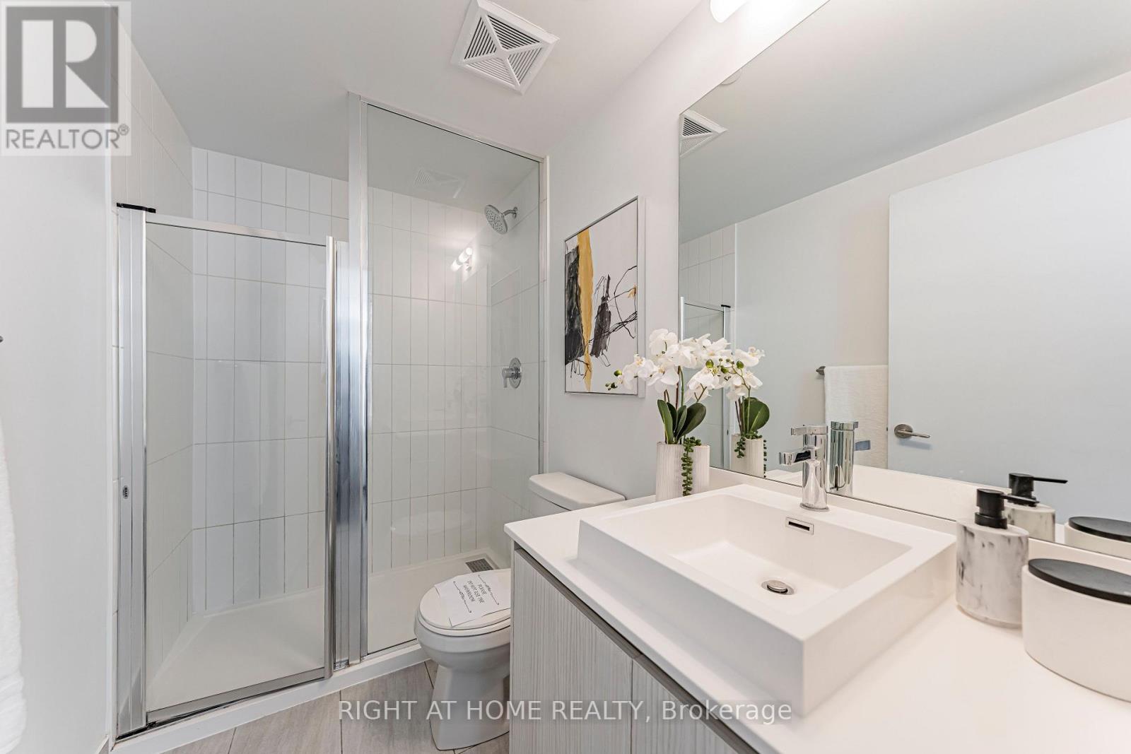 402 - 251 Manitoba Street Property Photo 14
