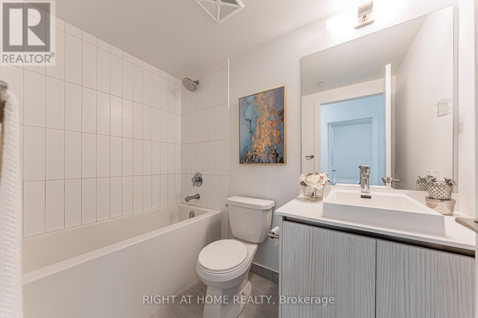 402 - 251 Manitoba Street Property Photo 18