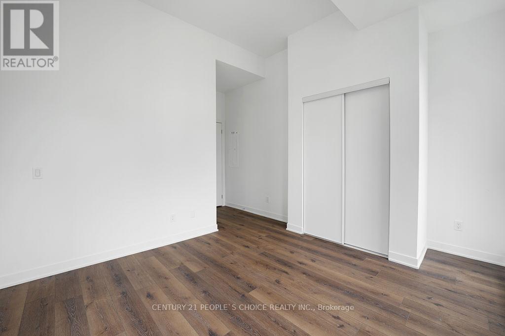 142 - 3010 Trailside Drive Property Photo 16
