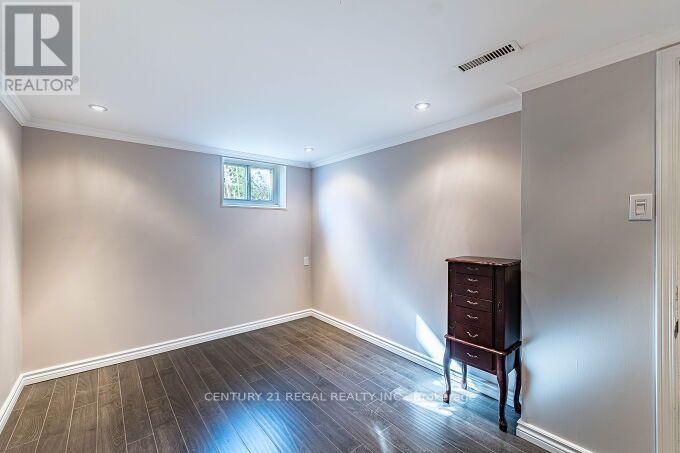 2 Alderbury Crescent Property Photo 38