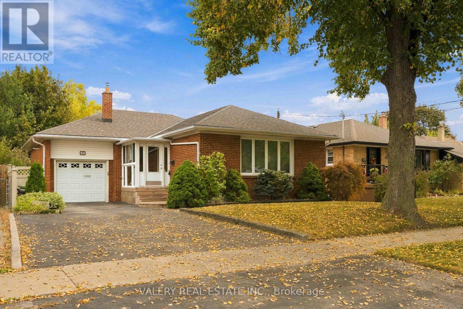 305 Renforth Drive Property Photo 2