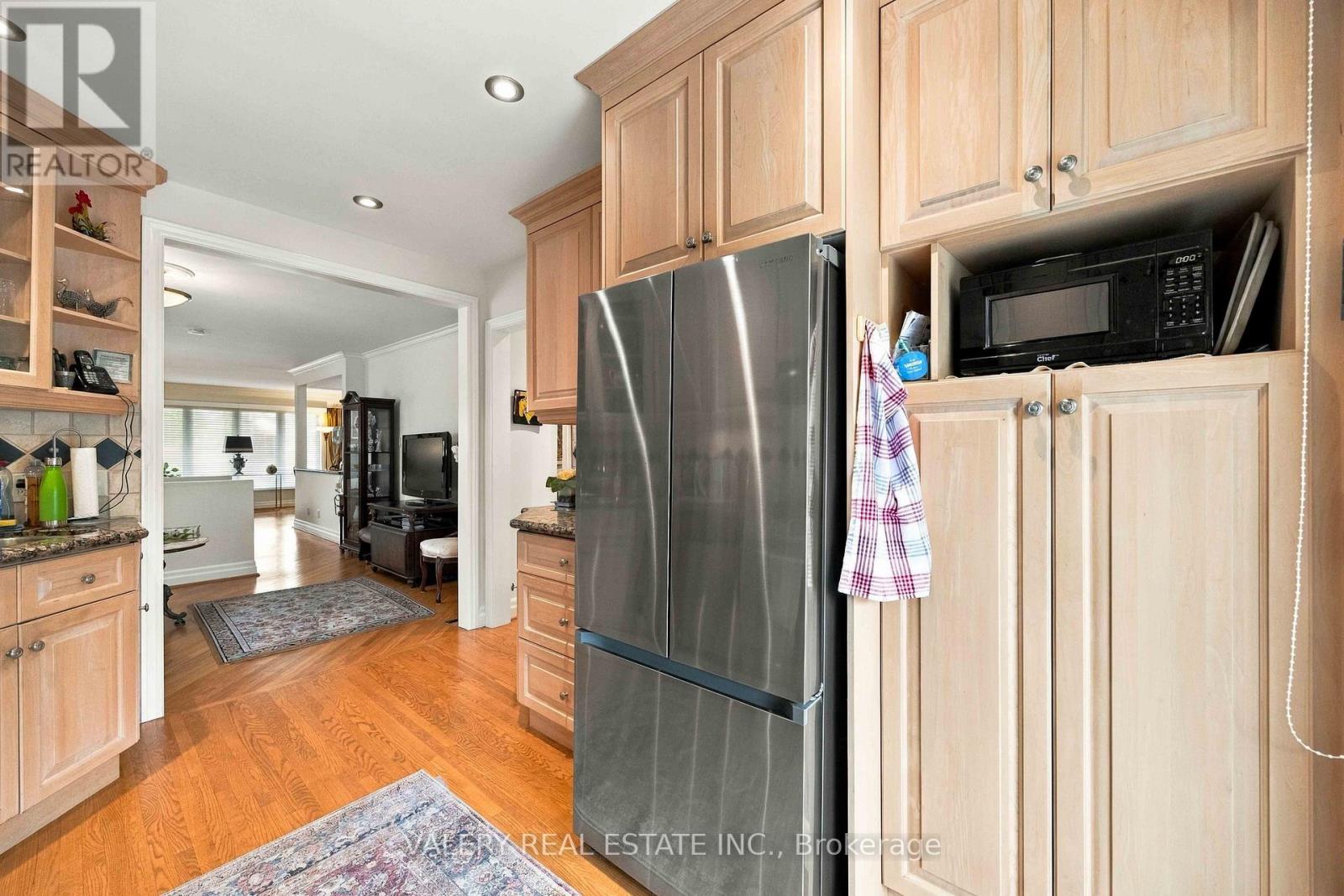 305 Renforth Drive Property Photo 14
