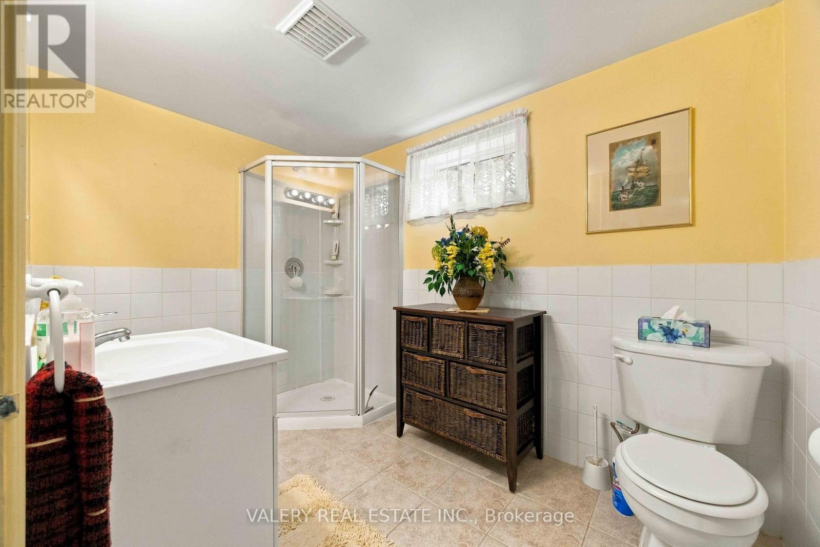 305 Renforth Drive Property Photo 24