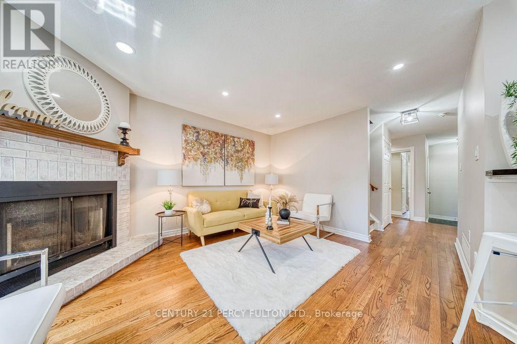 5522 Holbrook Road Property Photo 7