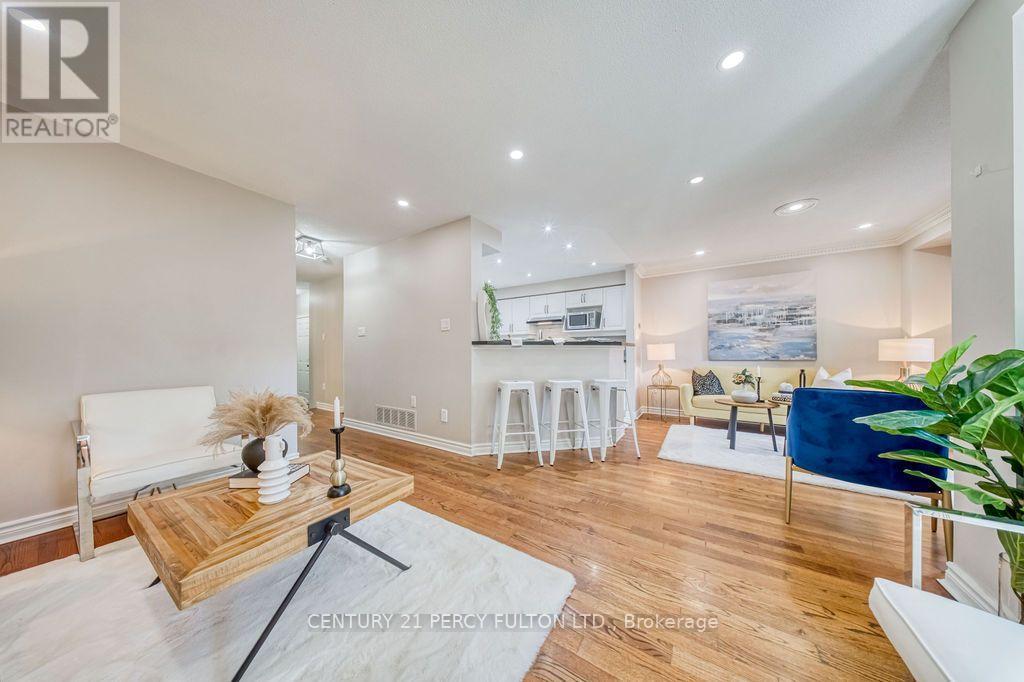 5522 Holbrook Road Property Photo 8