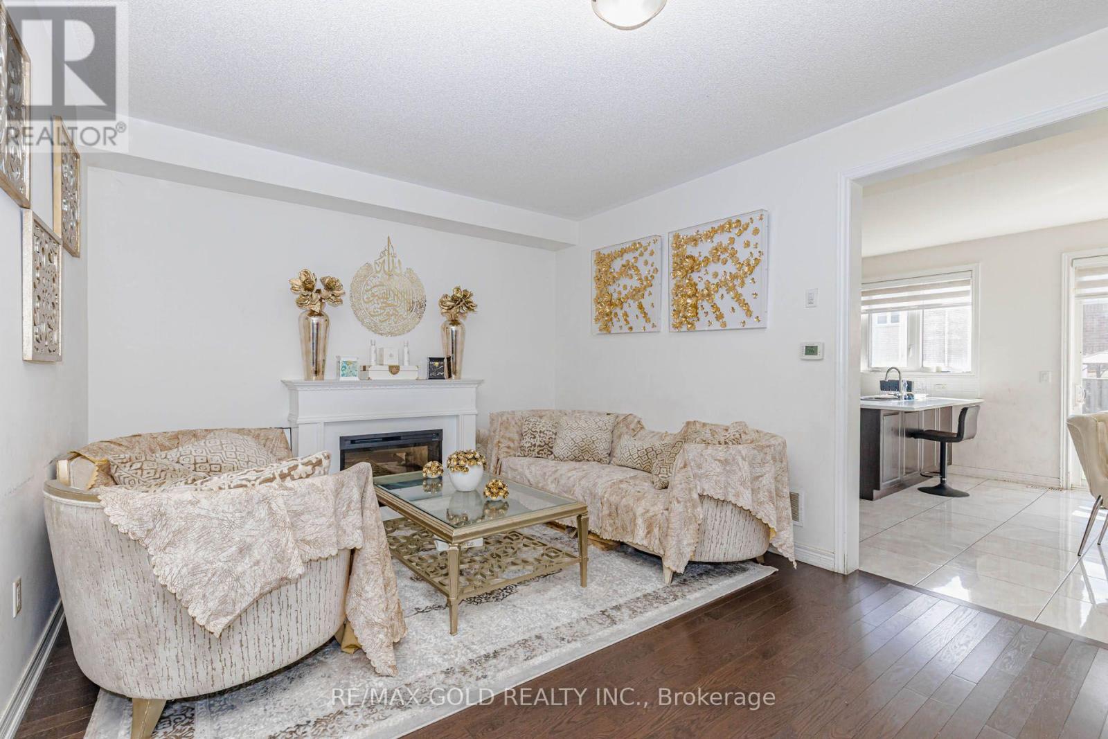 84 Palleschi Drive Property Photo 11