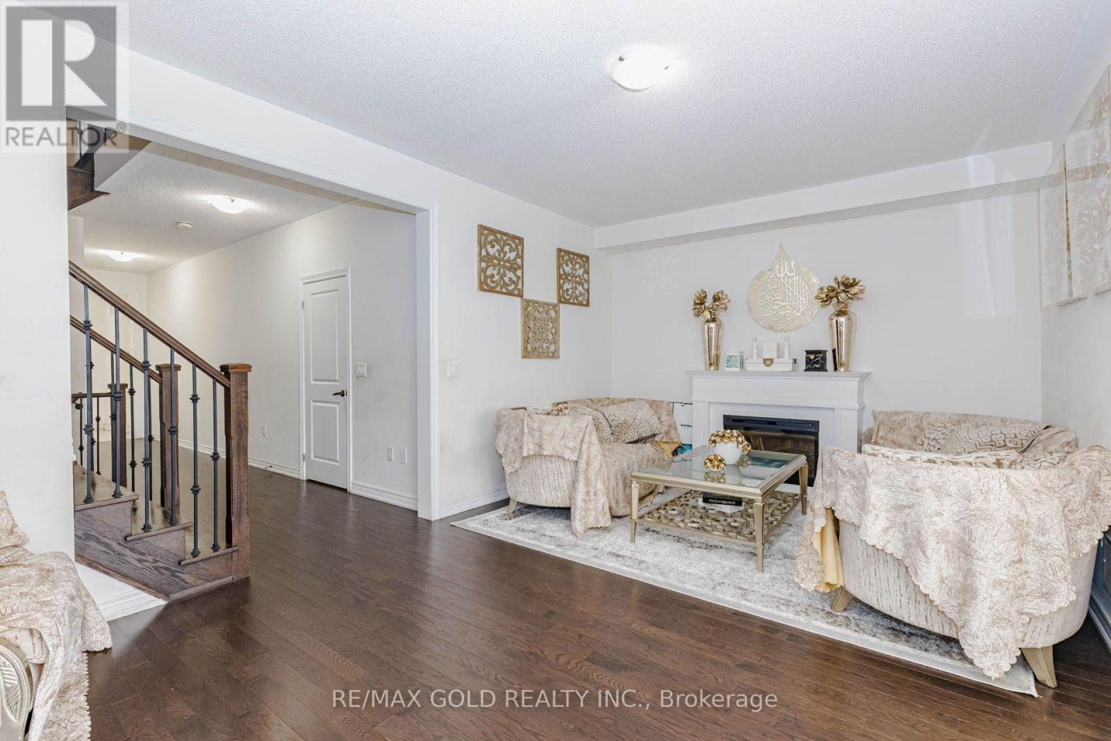 84 Palleschi Drive Property Photo 12