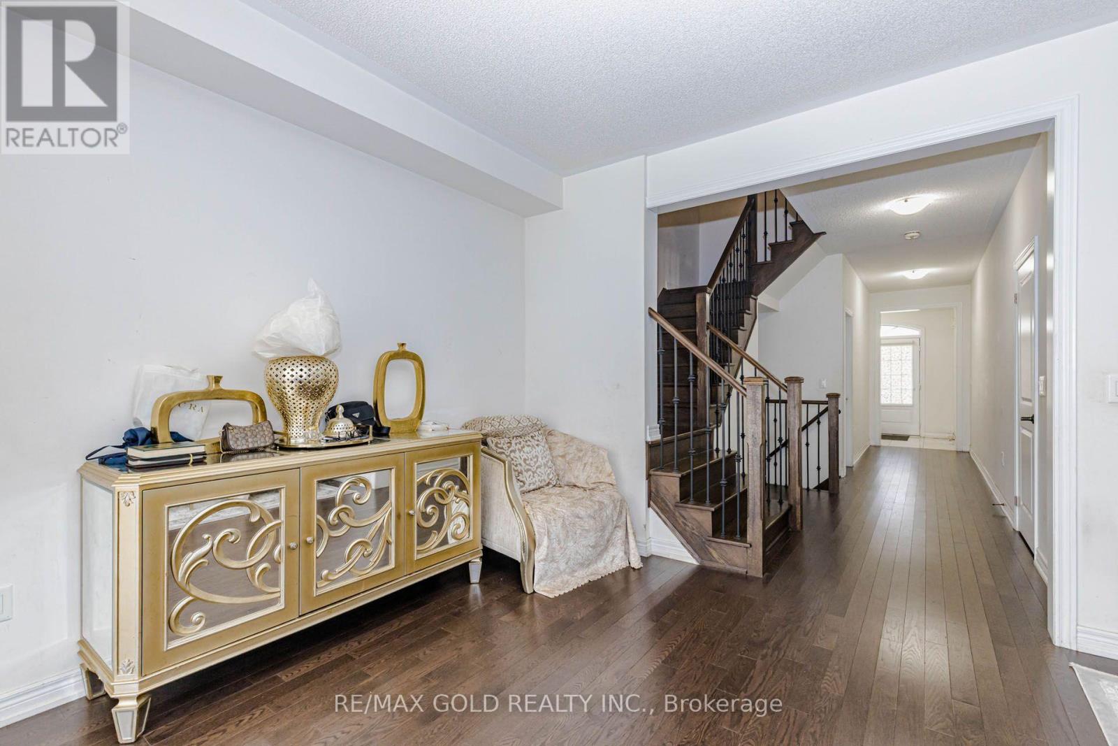 84 Palleschi Drive Property Photo 15