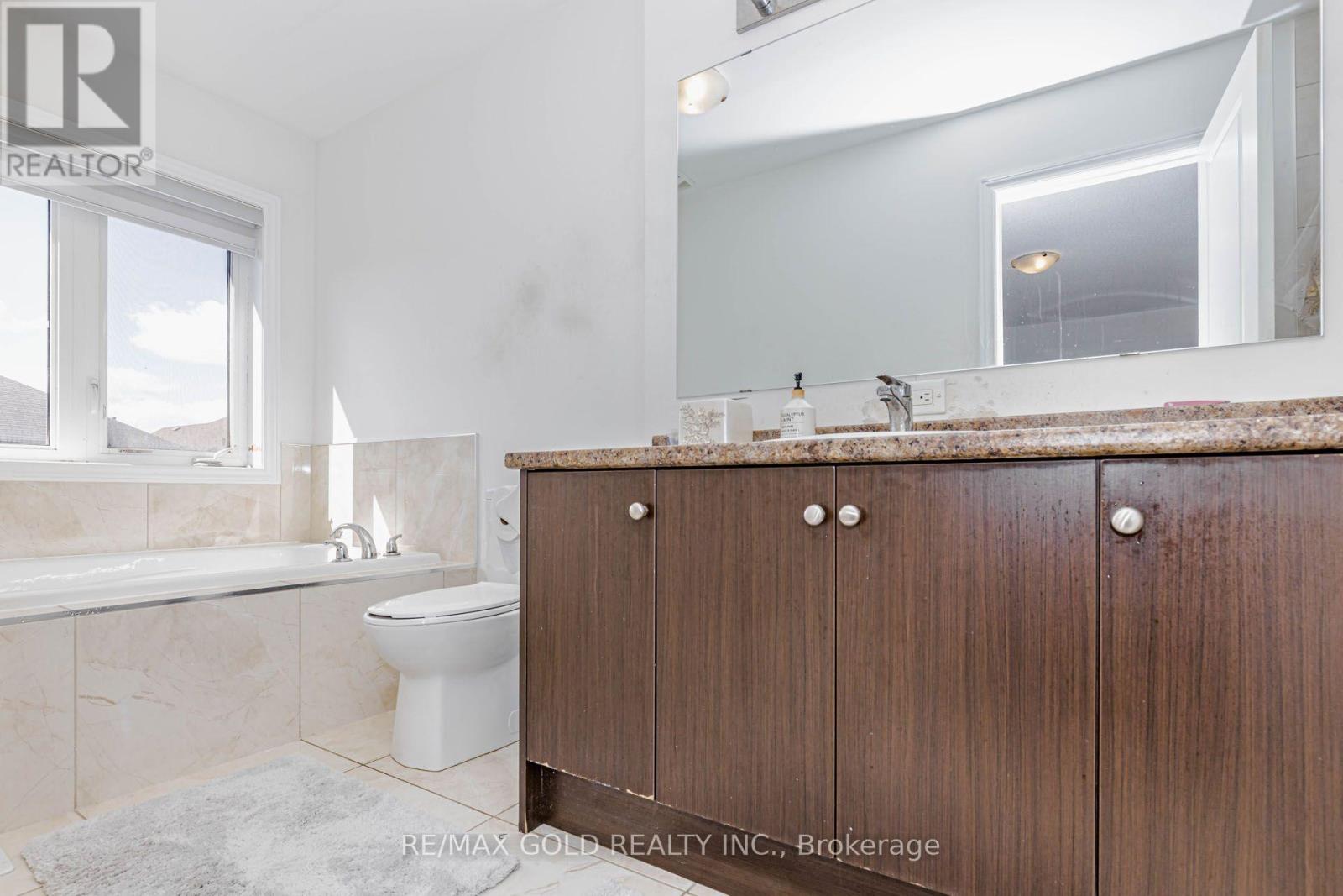84 Palleschi Drive Property Photo 33