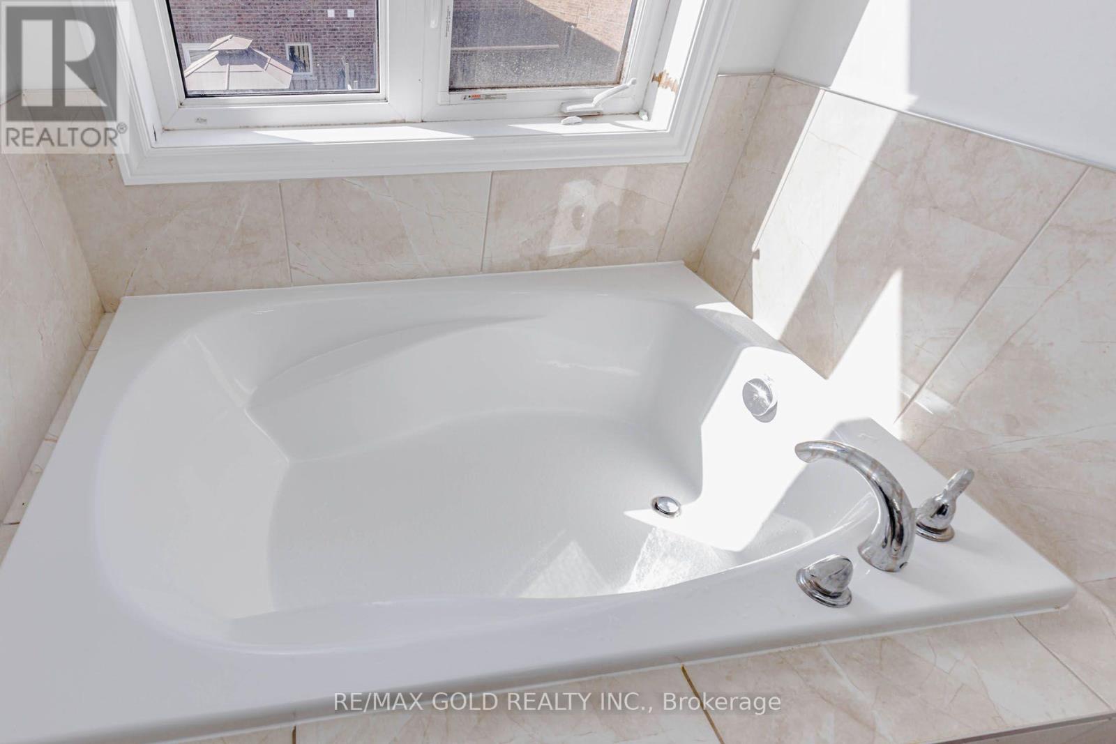 84 Palleschi Drive Property Photo 35