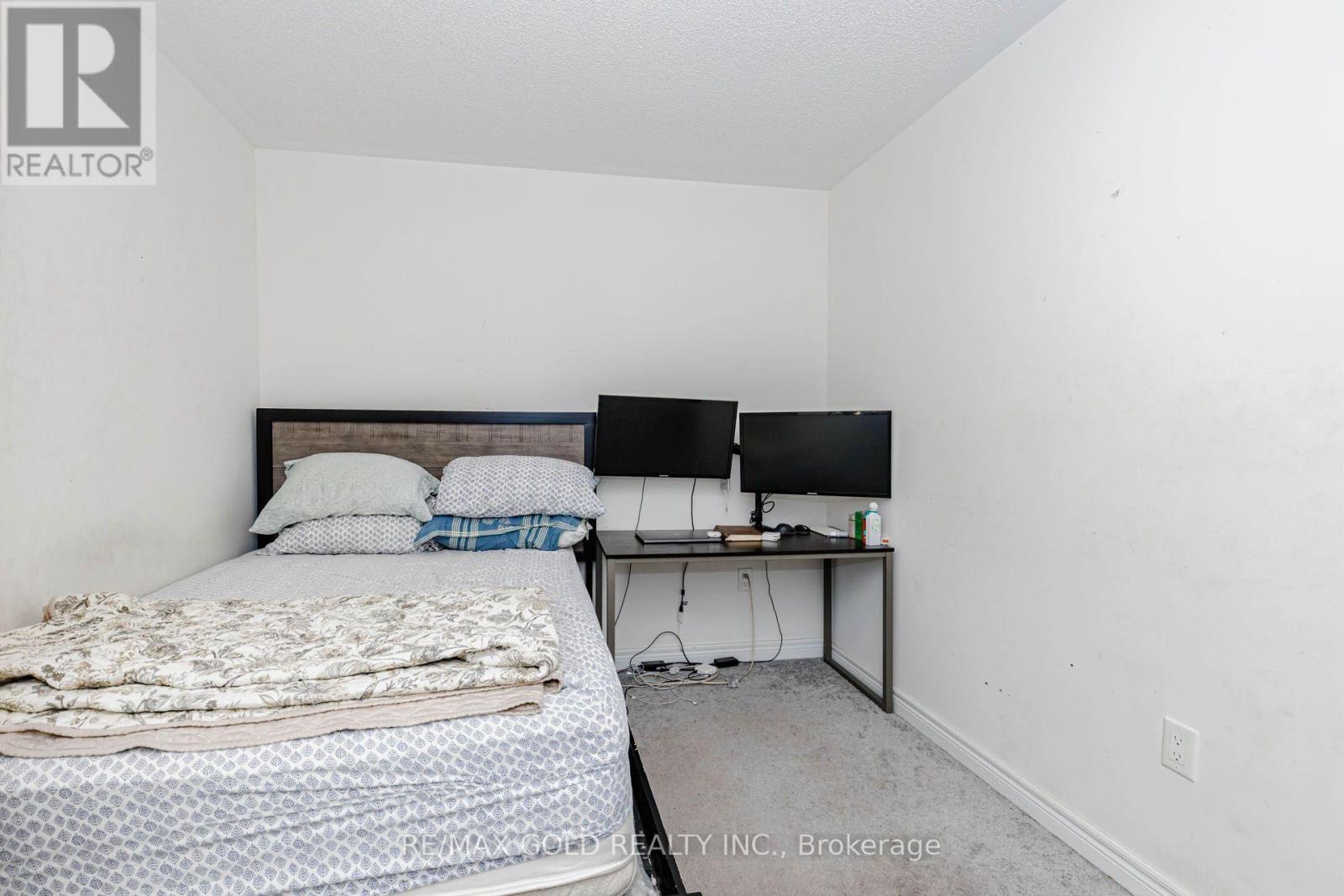 84 Palleschi Drive Property Photo 45