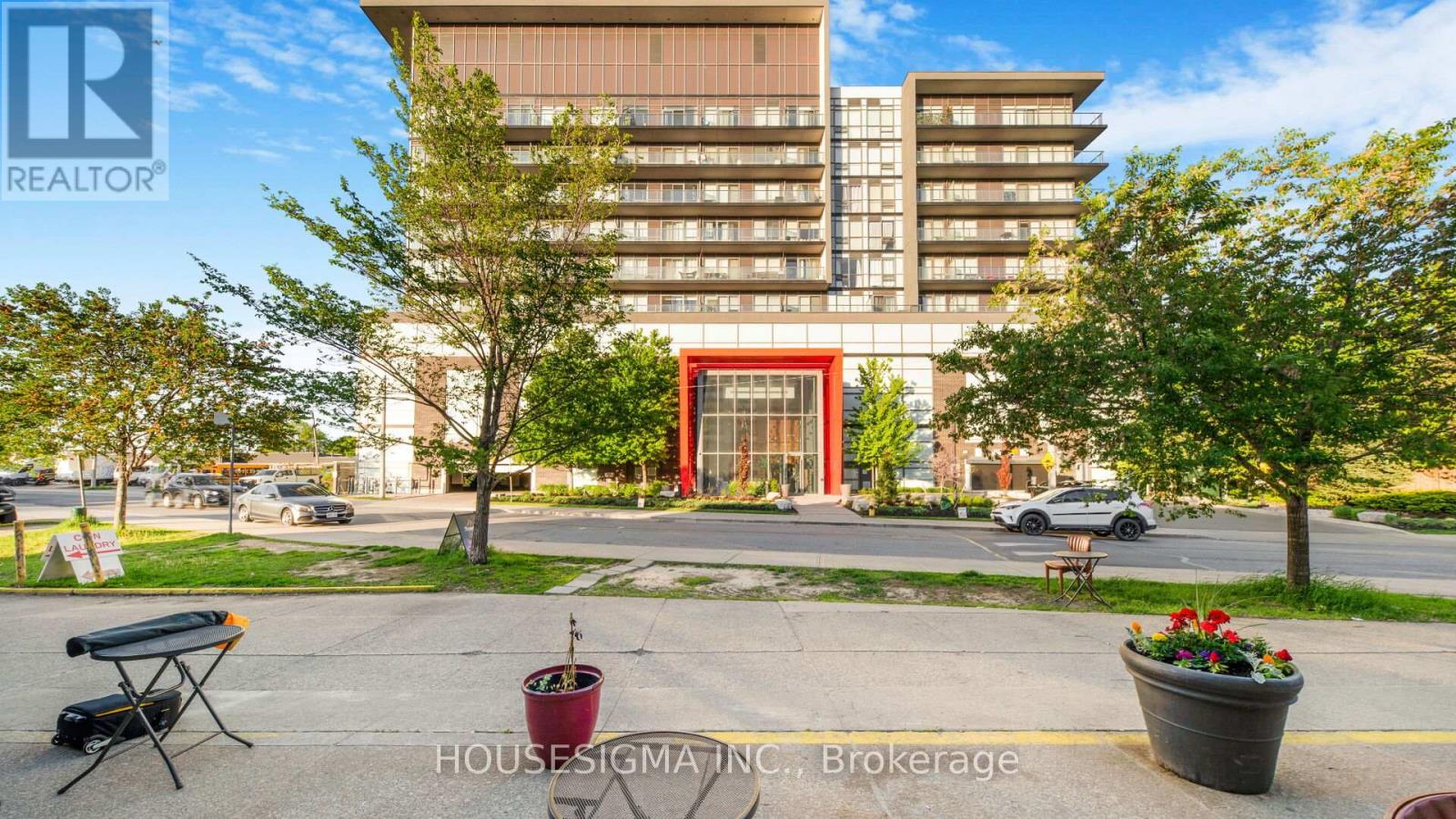 1103 - 15 James Finlay Way Property Photo 1