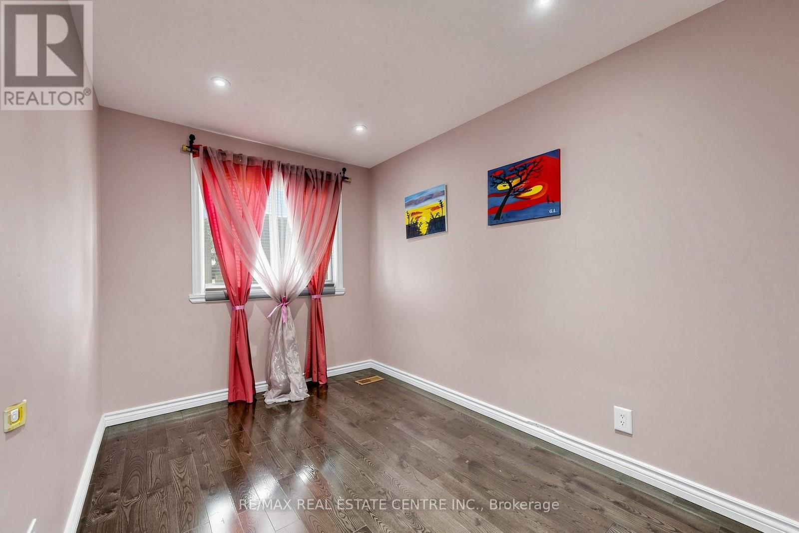 1 Hawkins Court Property Photo 24