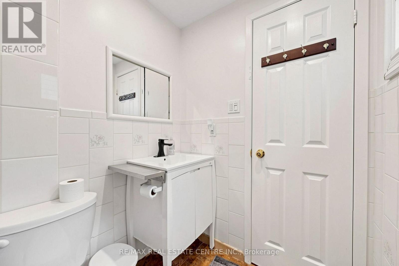 1 Hawkins Court Property Photo 26