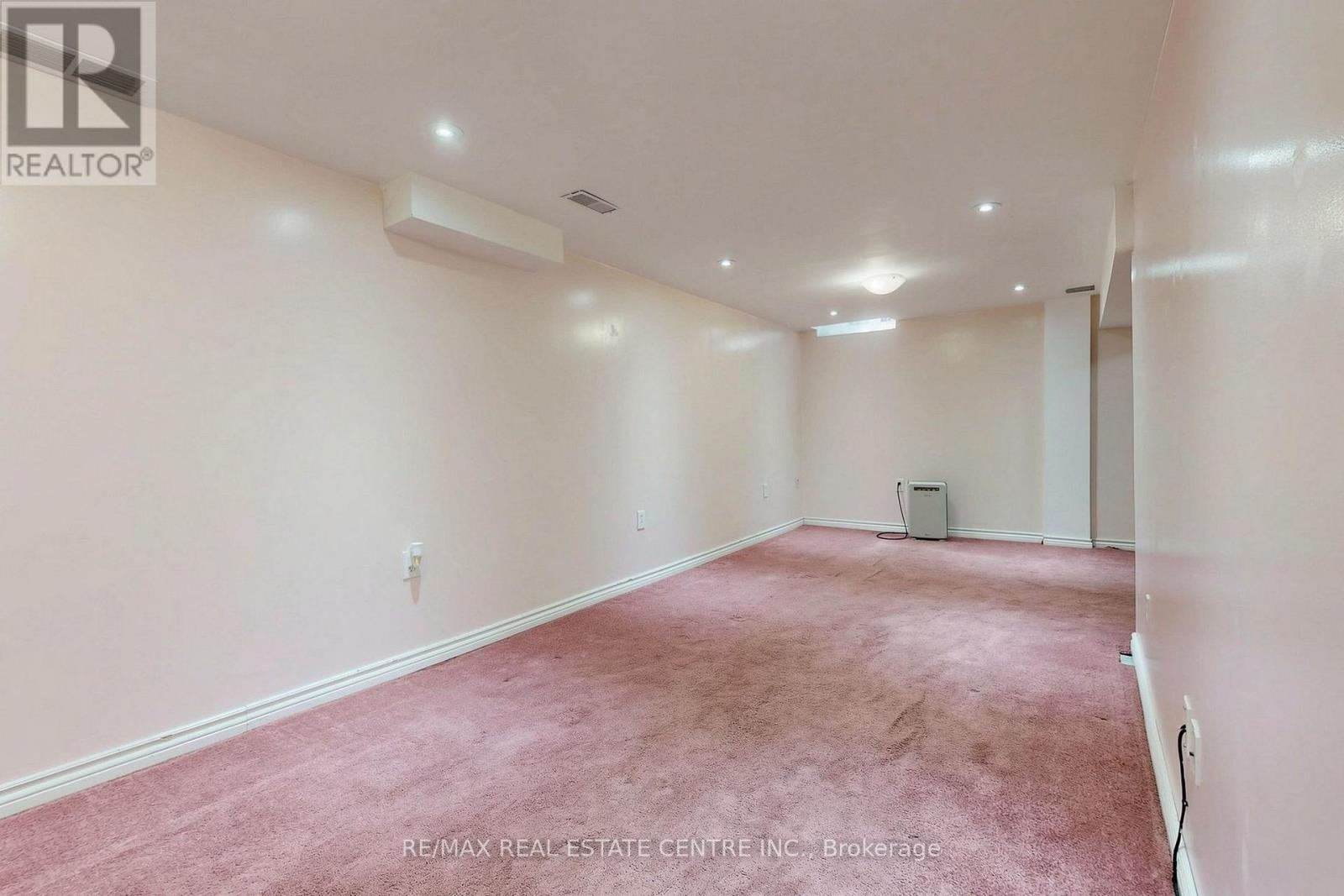 1 Hawkins Court Property Photo 29