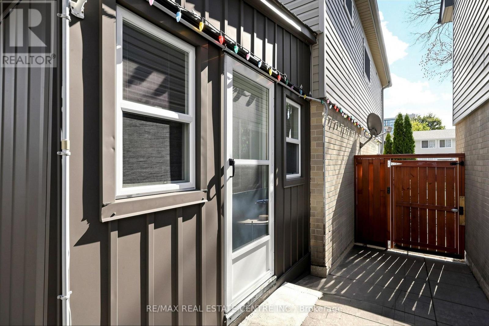 1 Hawkins Court Property Photo 49