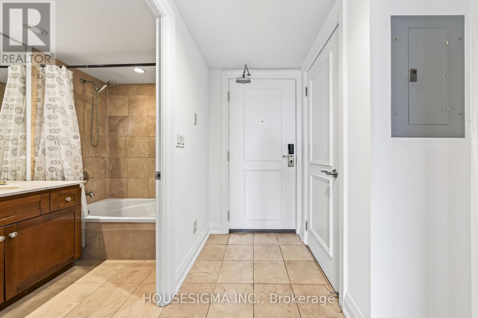 312 - 2737 Keele Street Property Photo 13