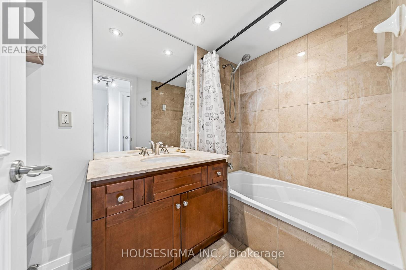312 - 2737 Keele Street Property Photo 14