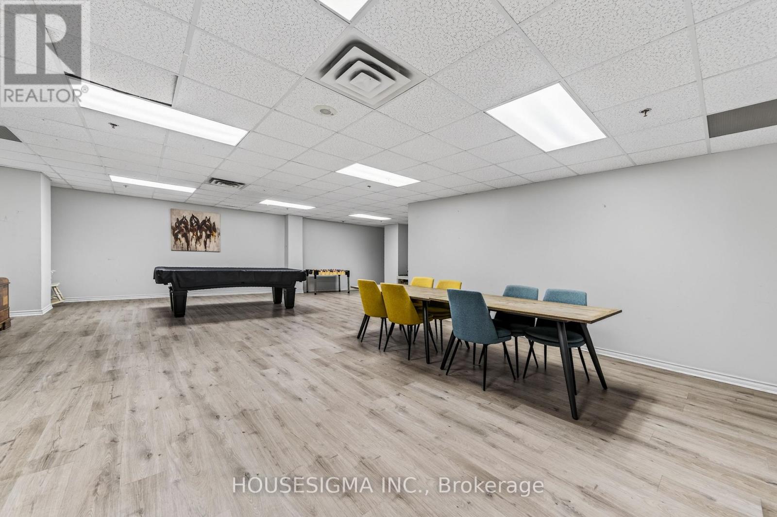 312 - 2737 Keele Street Property Photo 29