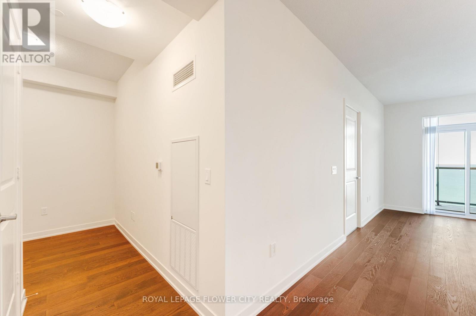Ph404 - 38 Annie Craig Drive Property Photo 17