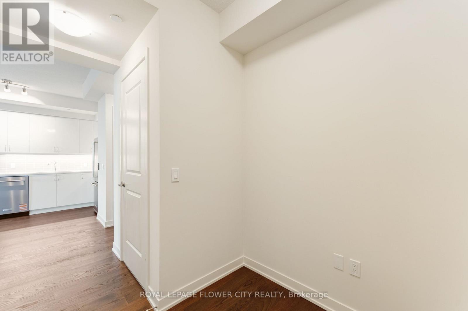 Ph404 - 38 Annie Craig Drive Property Photo 21