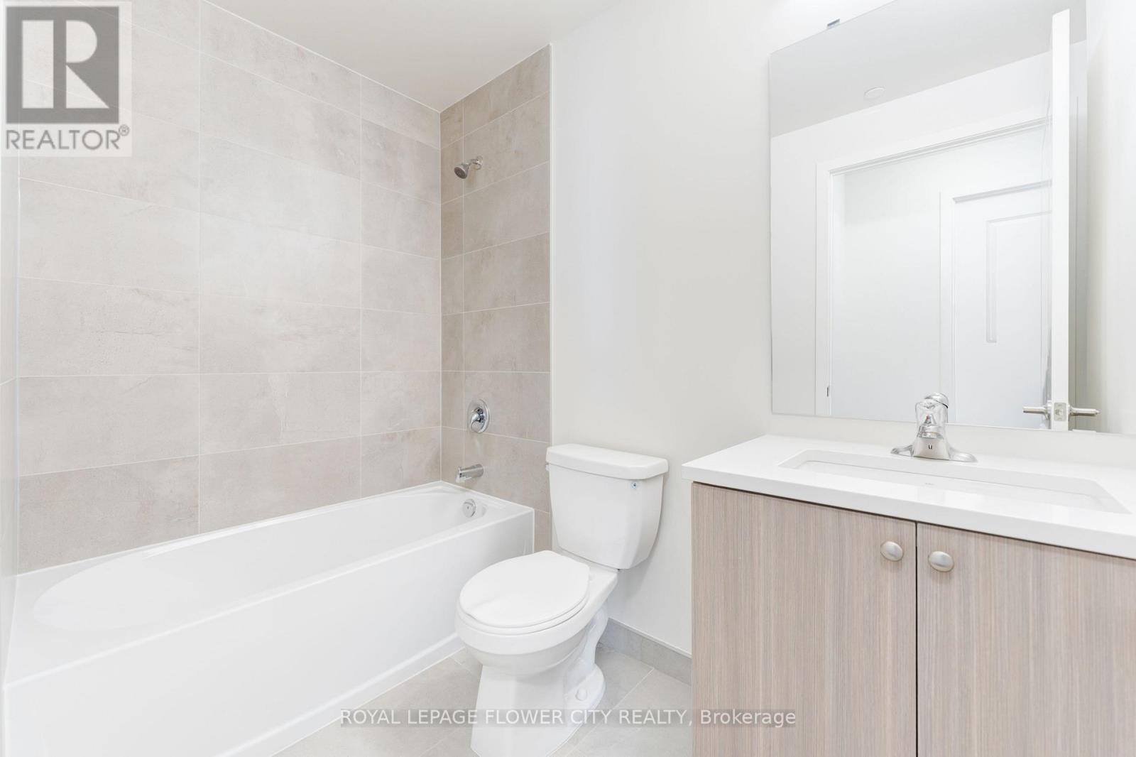 Ph404 - 38 Annie Craig Drive Property Photo 23