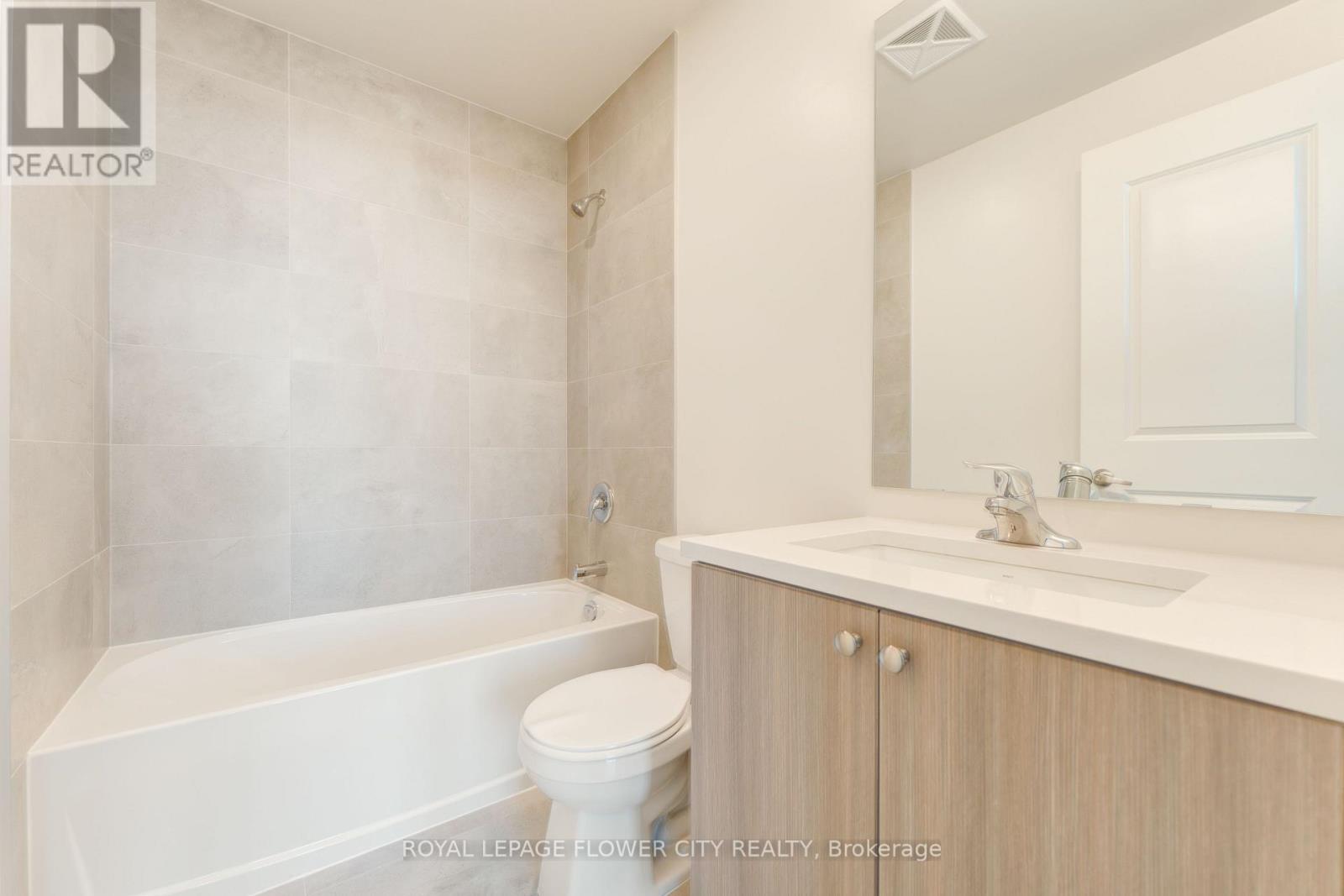 Ph404 - 38 Annie Craig Drive Property Photo 26