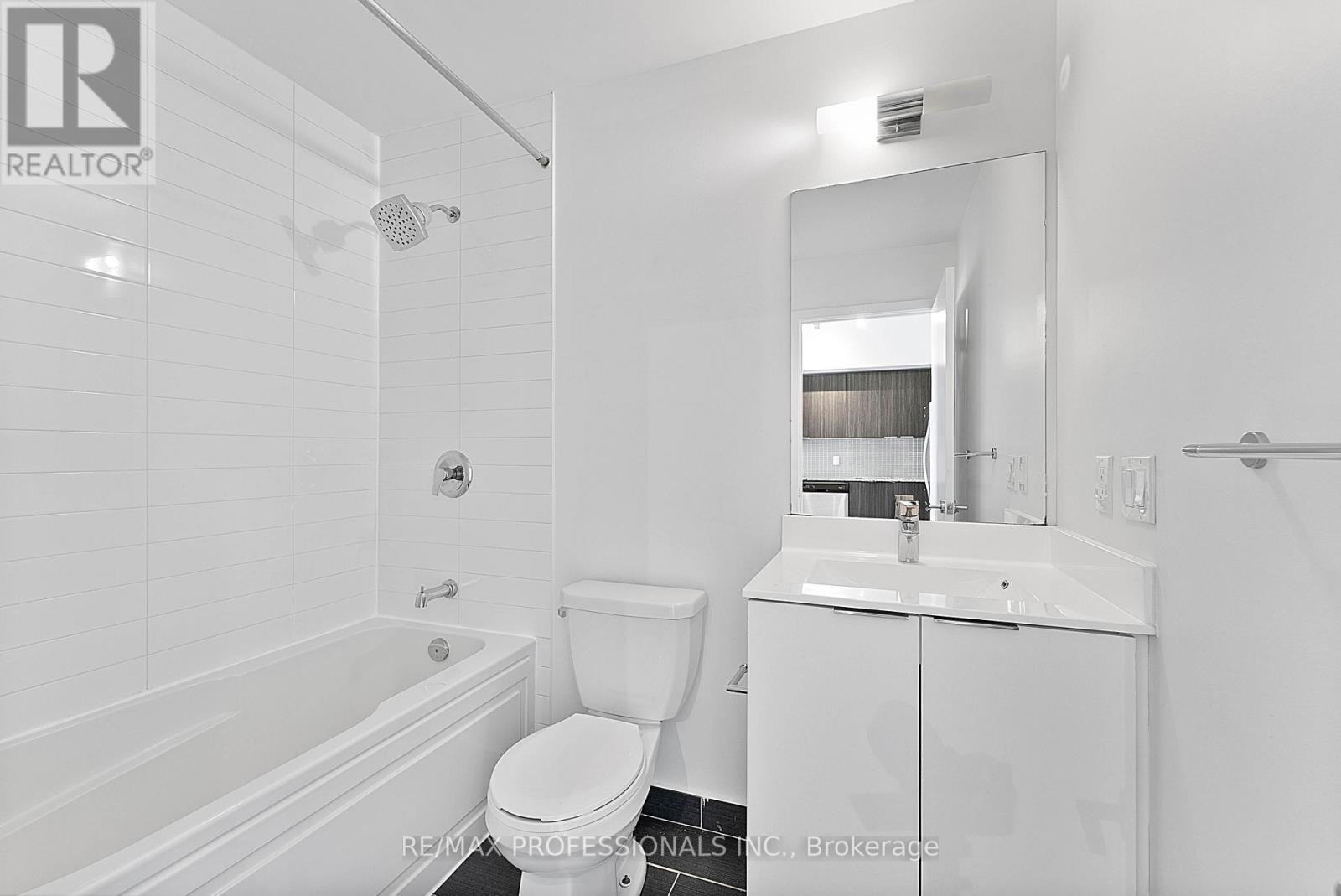 1614 - 30 Shore Breeze Drive Property Photo 24