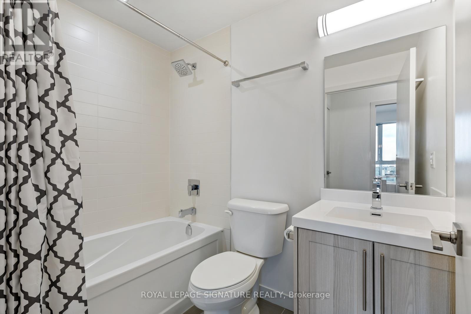 1606 - 2093 Fairview Street Property Photo 12