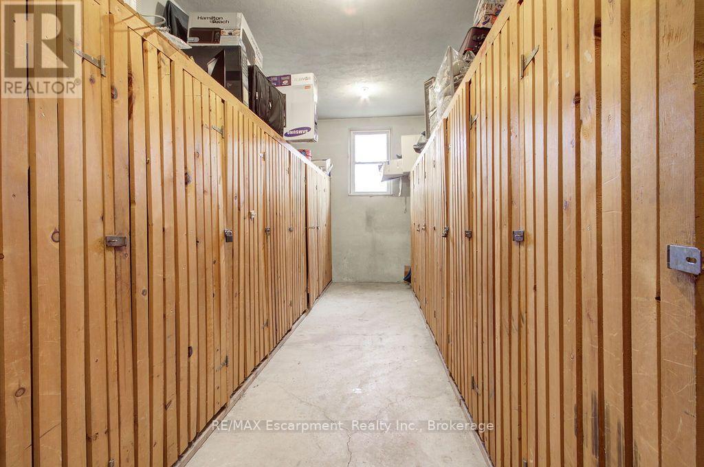 303 - 830 Robinson Street Property Photo 21