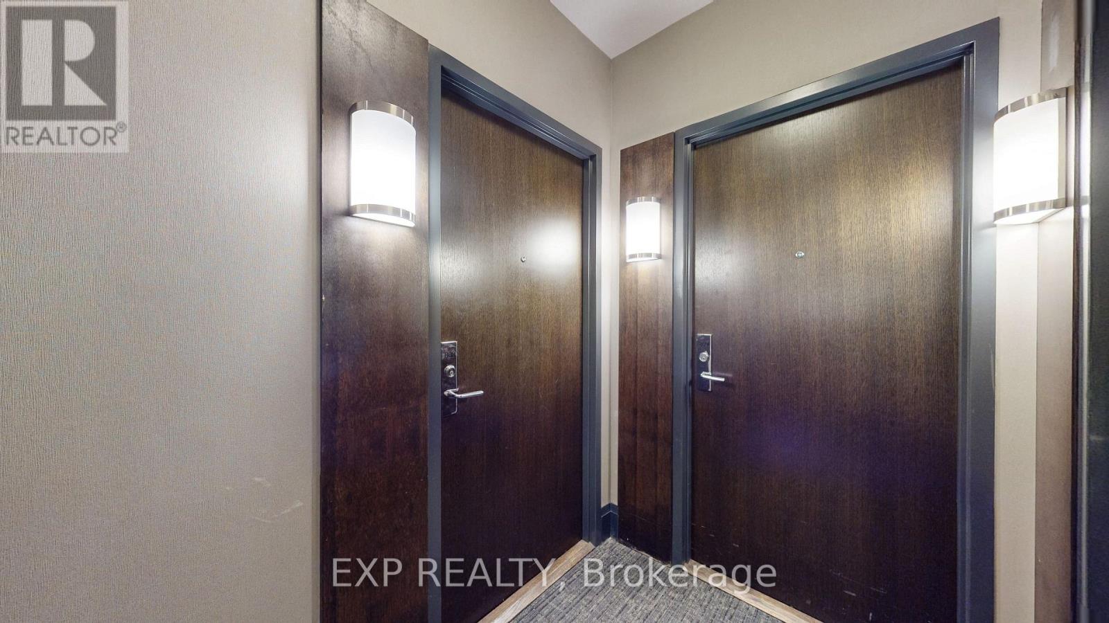 808 - 1185 The Queensway Way Property Photo 2