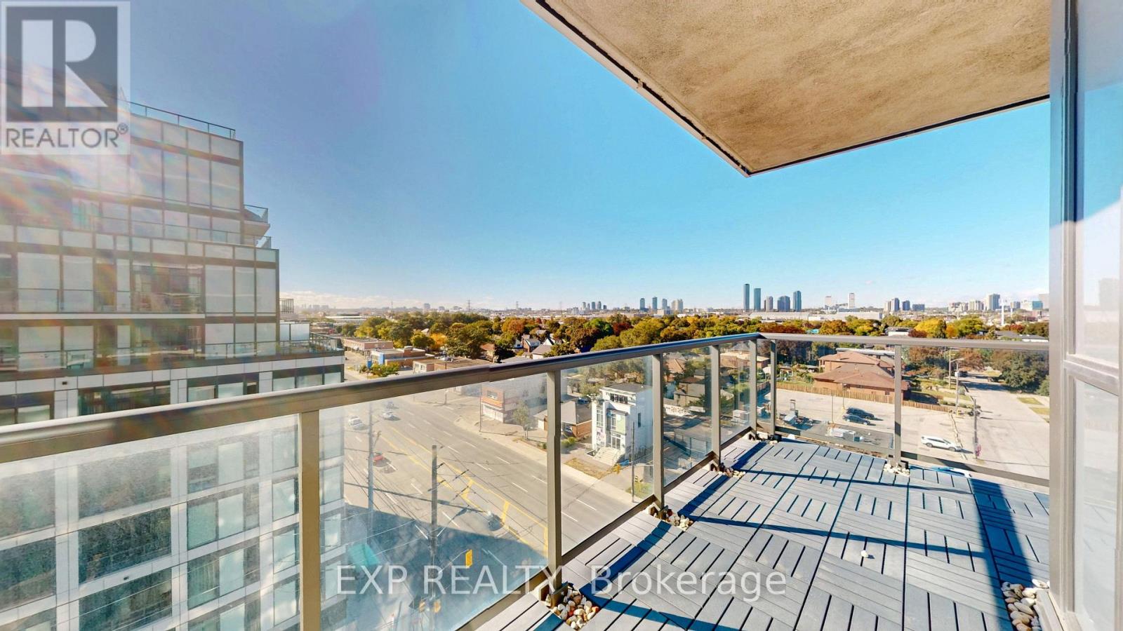 808 - 1185 The Queensway Way Property Photo 19