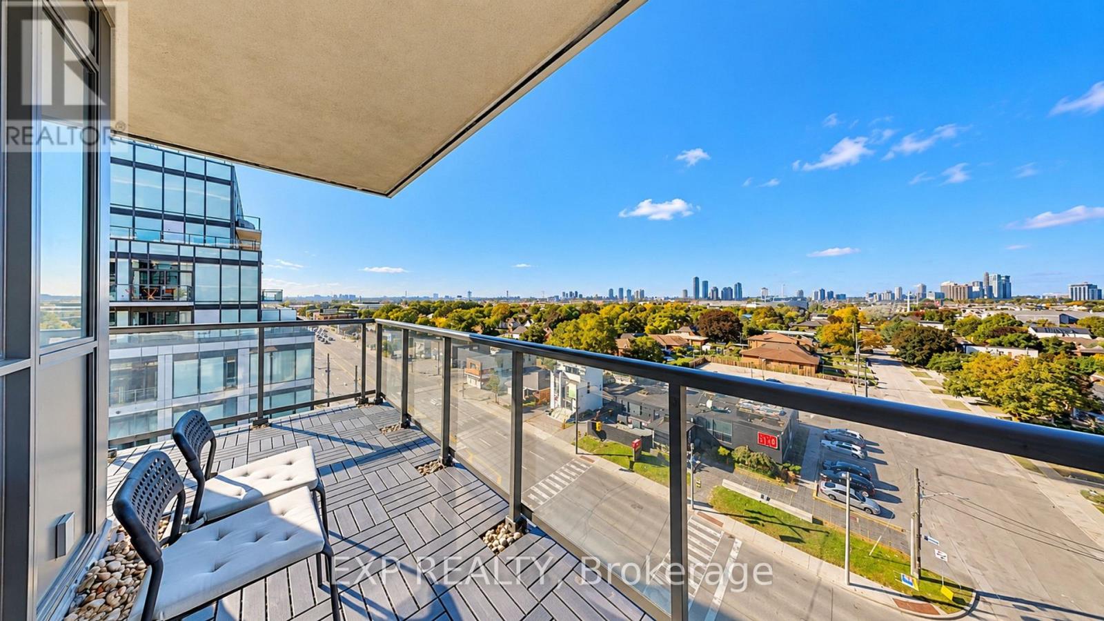 808 - 1185 The Queensway Way Property Photo 21