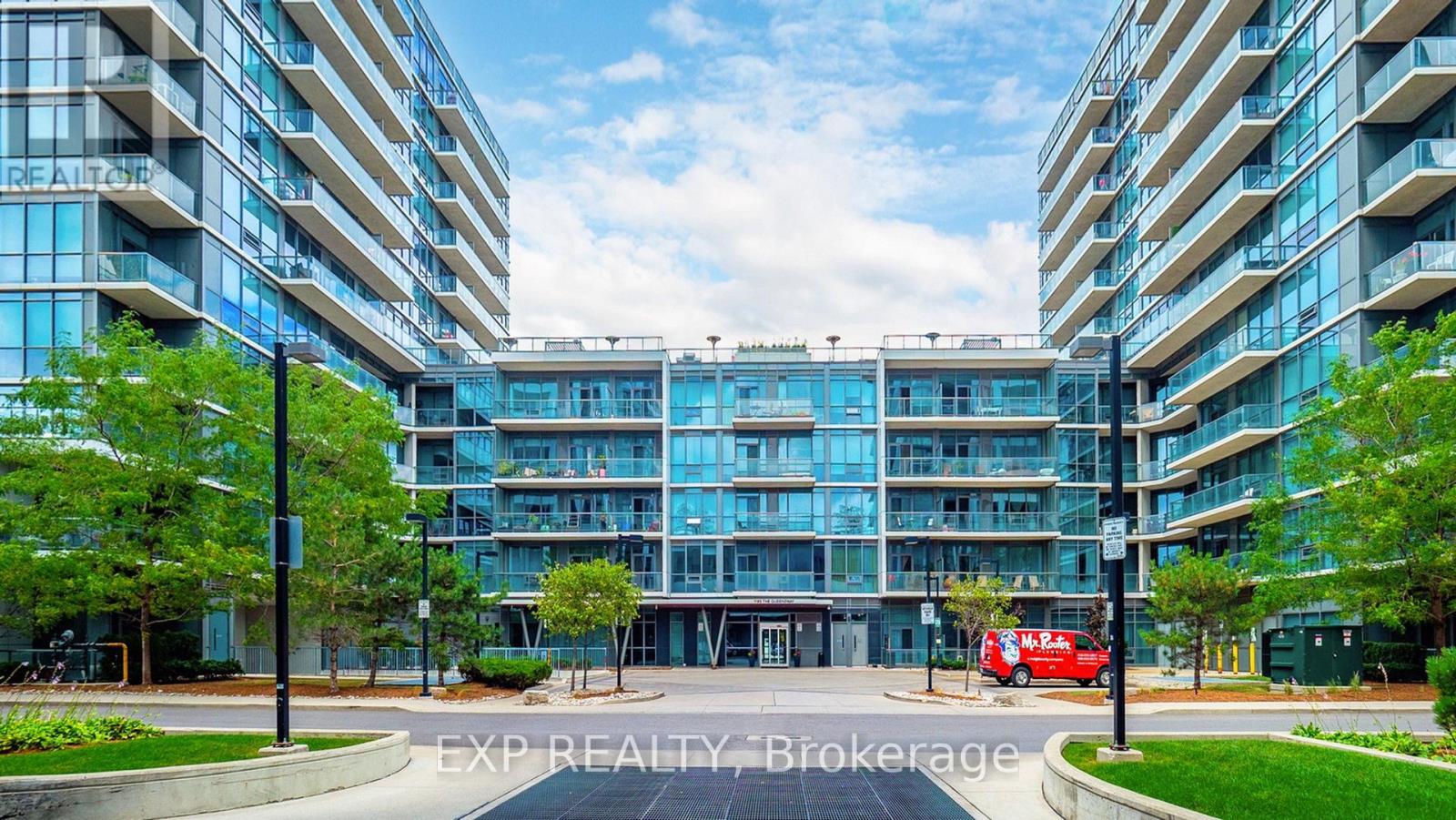808 - 1185 The Queensway Way Property Photo 33