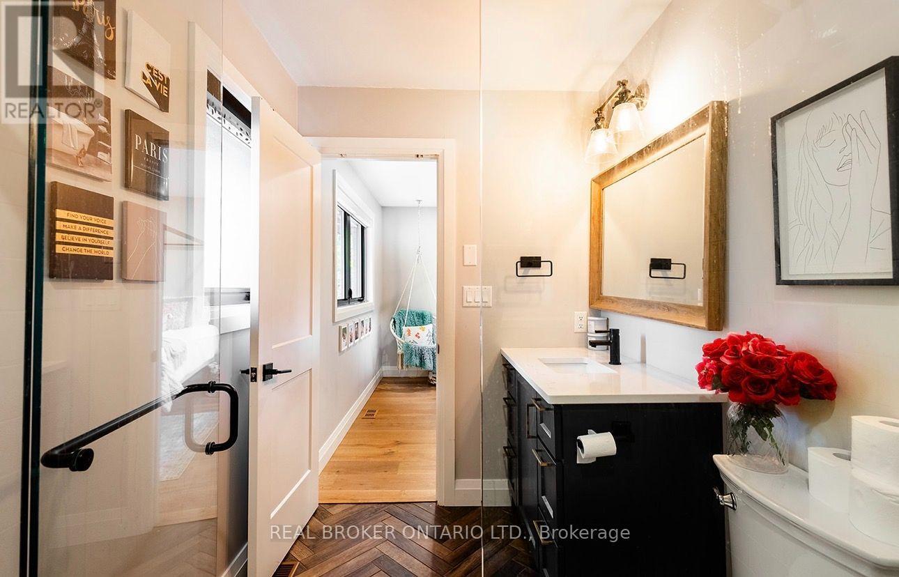 11843 Sixth Line Property Photo 18