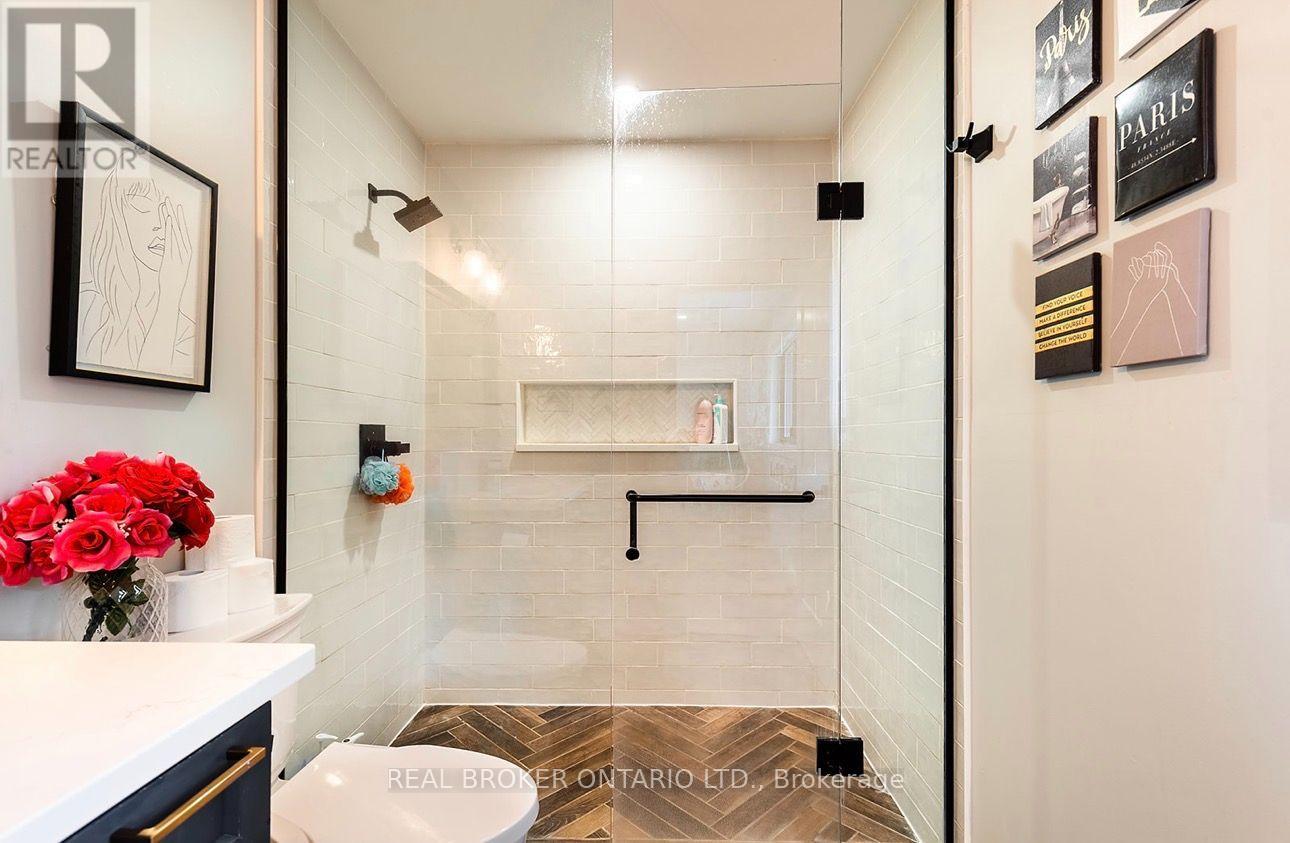 11843 Sixth Line Property Photo 19