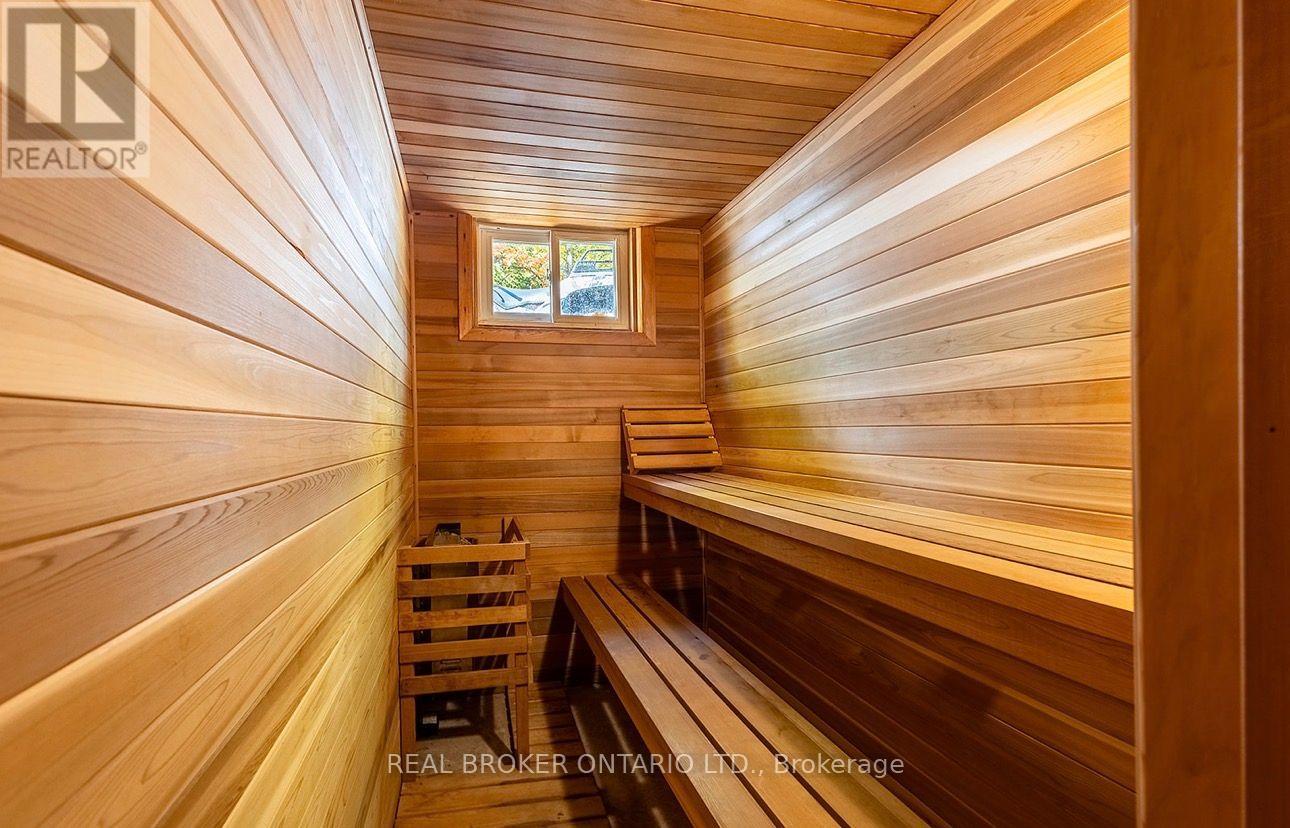 11843 Sixth Line Property Photo 35