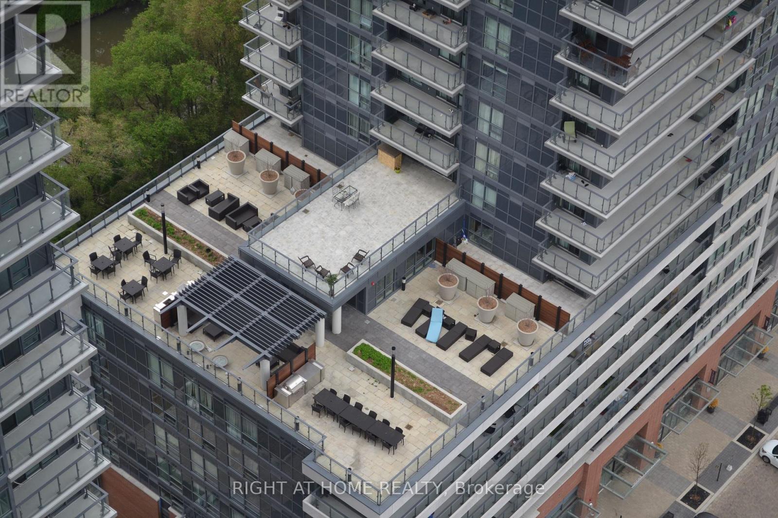 3509 - 2212 Lake Shore Boulevard W Property Photo 5