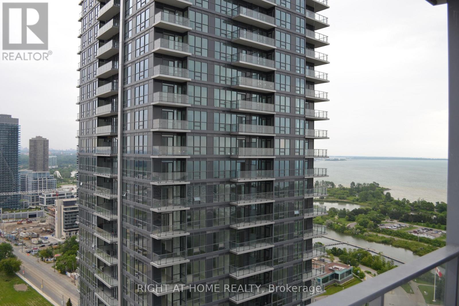 3509 - 2212 Lake Shore Boulevard W Property Photo 6