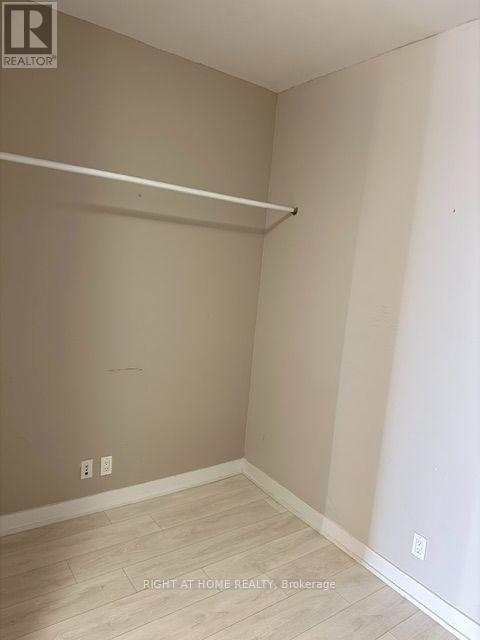 3509 - 2212 Lake Shore Boulevard W Property Photo 37