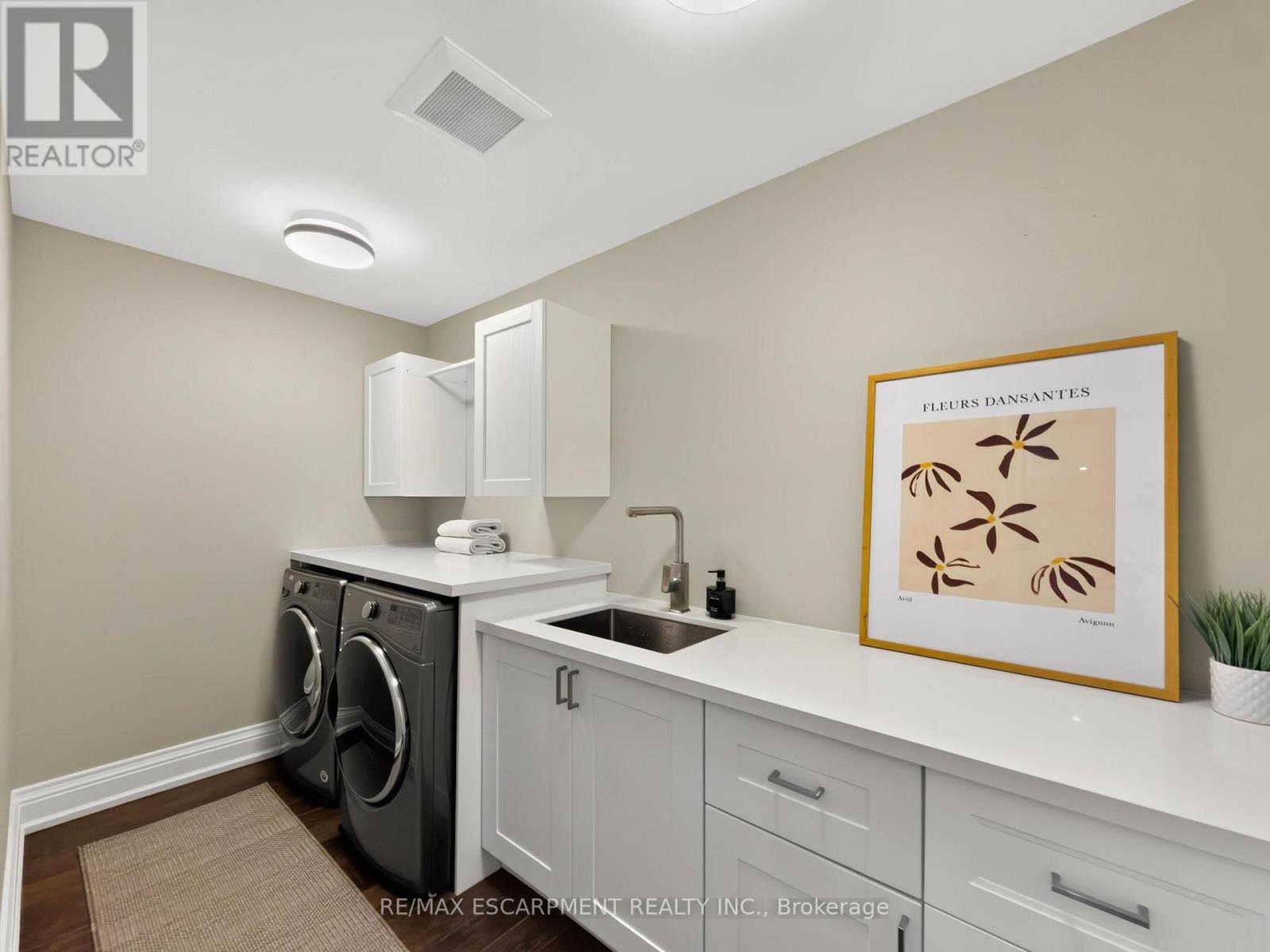 389 Belvenia Road Property Photo 32